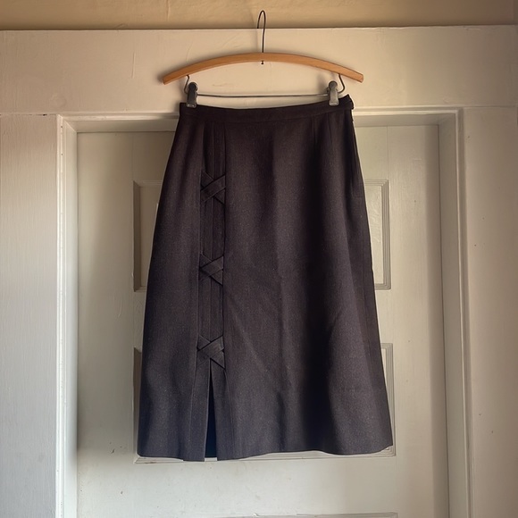 1940’s Chocolate Brown Wool Straight Skirt with X Design Details, Side Zip - Picture 7 of 15